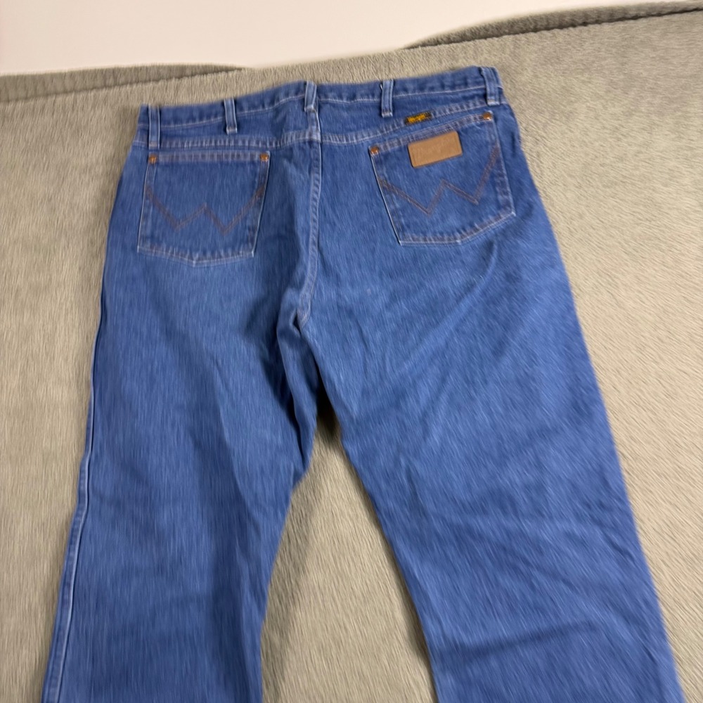 Wrangler 13MWZ Cowboy Cut Original Fit Jeans Mens 40x34 Blue Straight Leg Denim